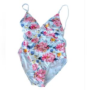 Junior xl or girls Xl Floral Ruffle One-Piece Swimsuit